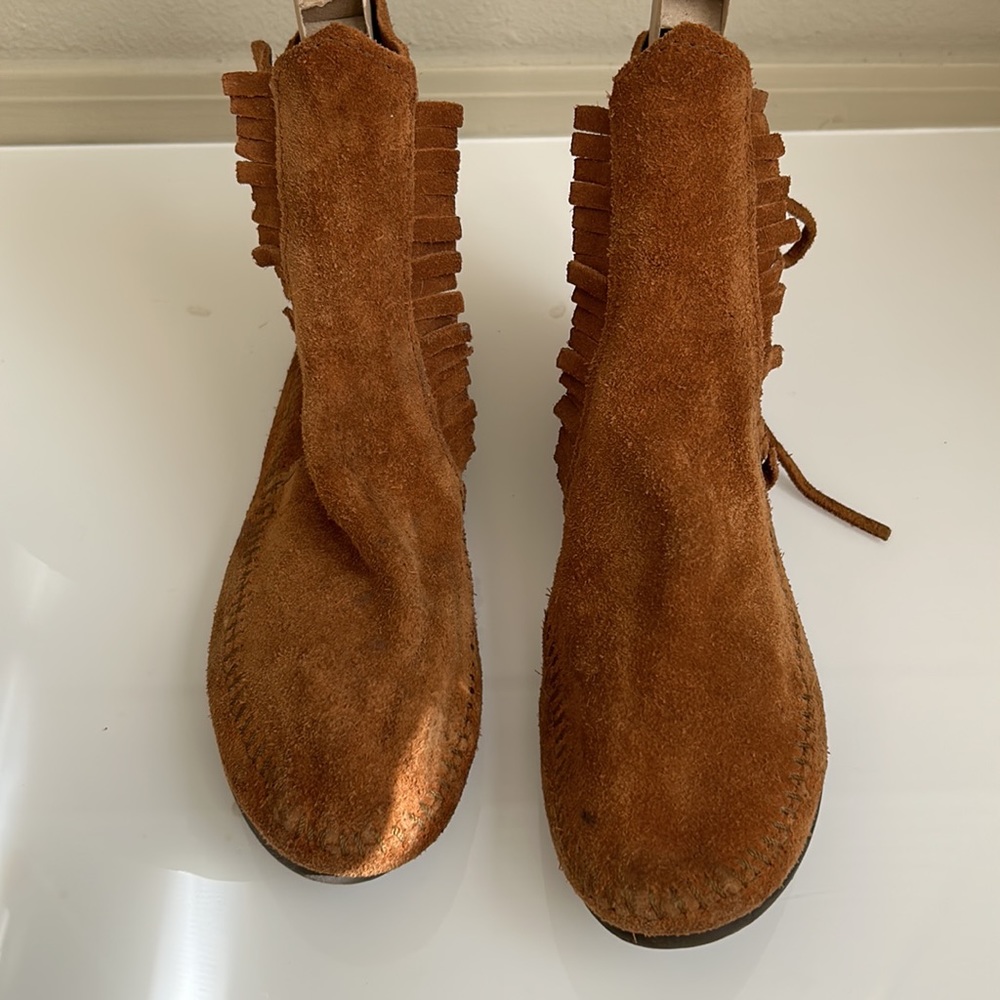 Minnetonka | Ankle Boot Moccasins - image 4